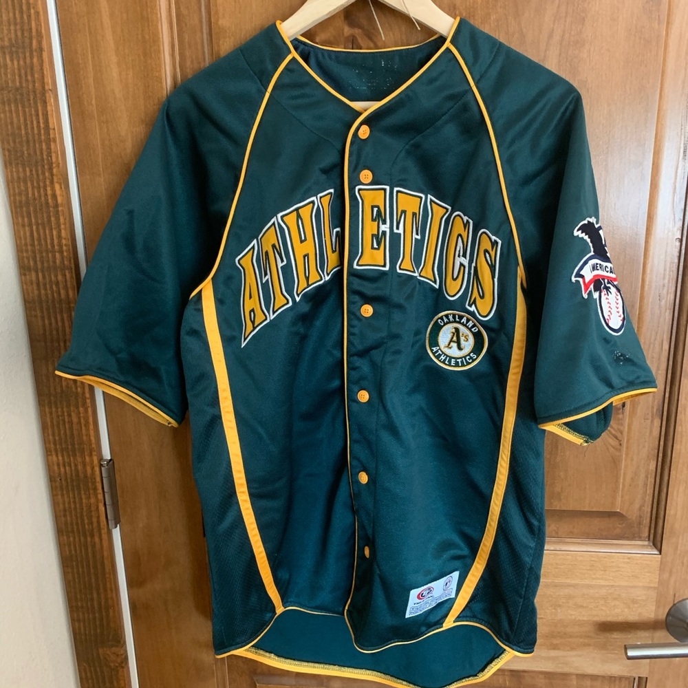 Oakland A’s Mens Medium Baseball Jersey